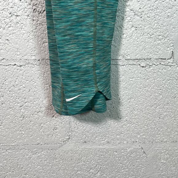 Nike One Girls' Dri-FIT training  Legging Green/white XL - Picture 3 of 11